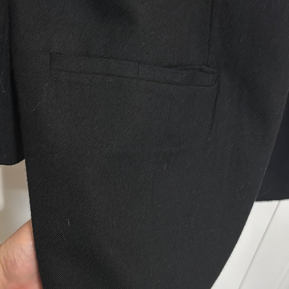 Chaus Women's Black Blazer - Picture 6 of 6